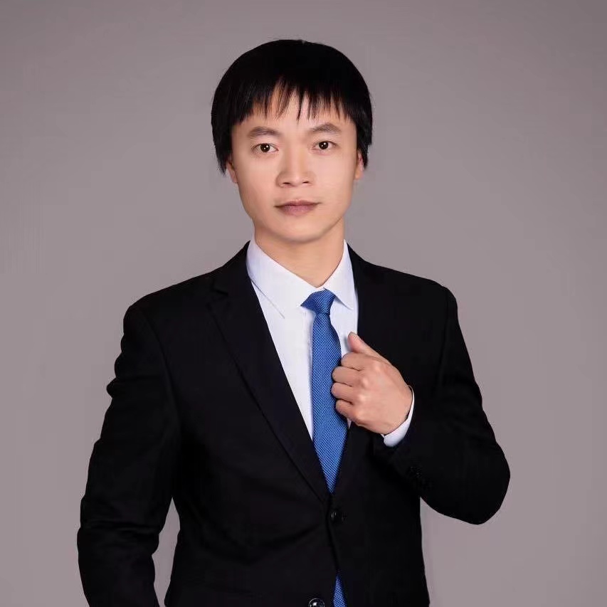 何炳良